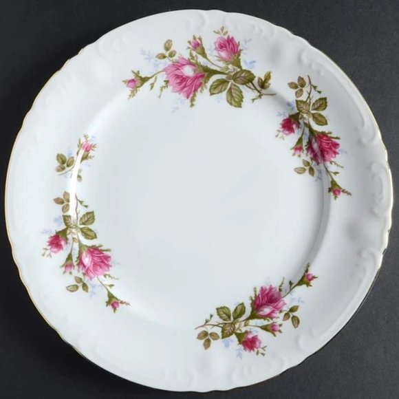 QUANTITY of 4 Size 10 1/8" VINTAGE ROYAL ROSE DINNER PLATE